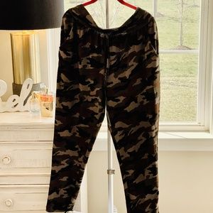 Camo sweat pants